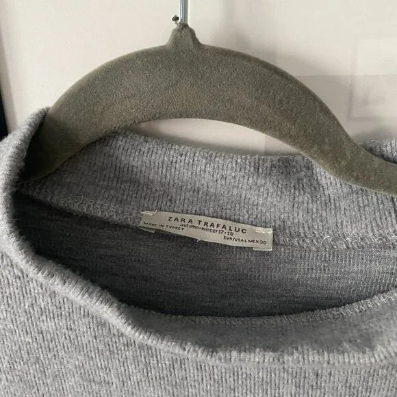 Zara | EUC Trafaluc Gray Mock Neck Short Sleeve Knit Sweater Top Size Large - Picture 7 of 8